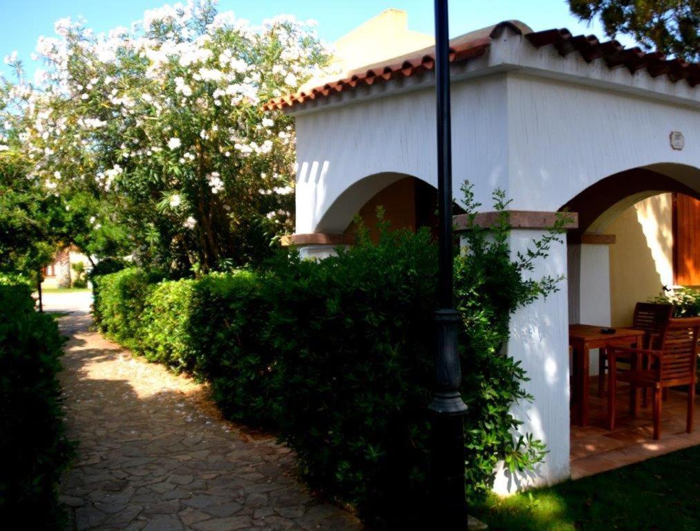 Hotel Porto Pino Club Esterno foto