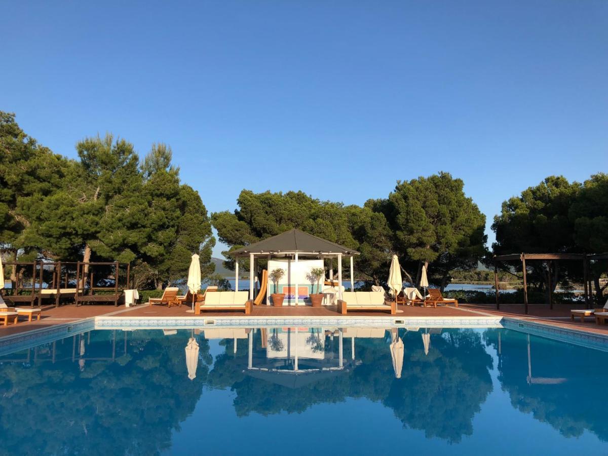 Hotel Porto Pino Club Esterno foto